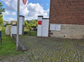 Left-hand alley of the cemetery