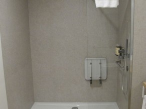 Douche - chambre adaptée