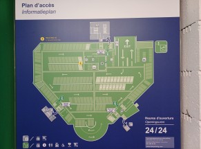 Plan du parking Confluence - emplacements PMR et ascenseurs Parlement et Meuse