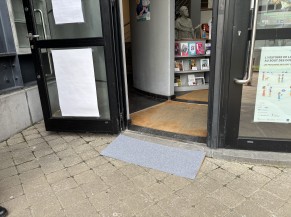 Entrée avec marche et plan incliné amovible