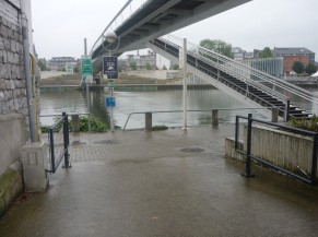 Arriving under the span