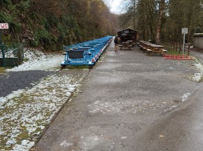 Rest area and access to the Draisines de la Molignée