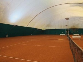 Tennis indoor