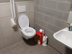 WC PMR intérieur (sans barre d'appui fixe au mur)